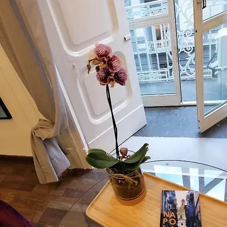 Finestra Sul Duomo Bed & Breakfast Naples